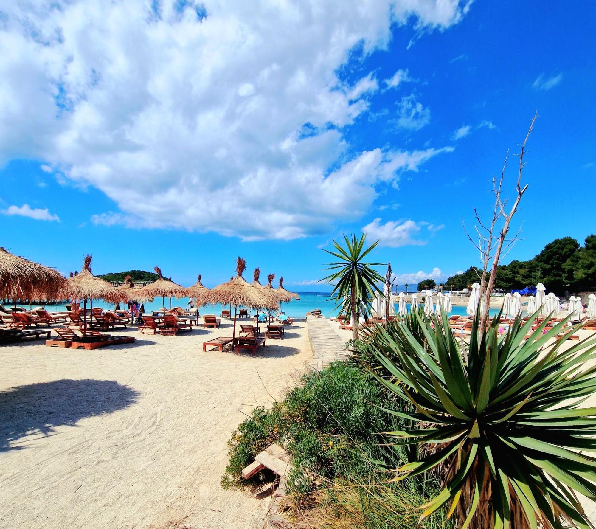 Hotel Villagekona Ksamil Exteriér fotografie
